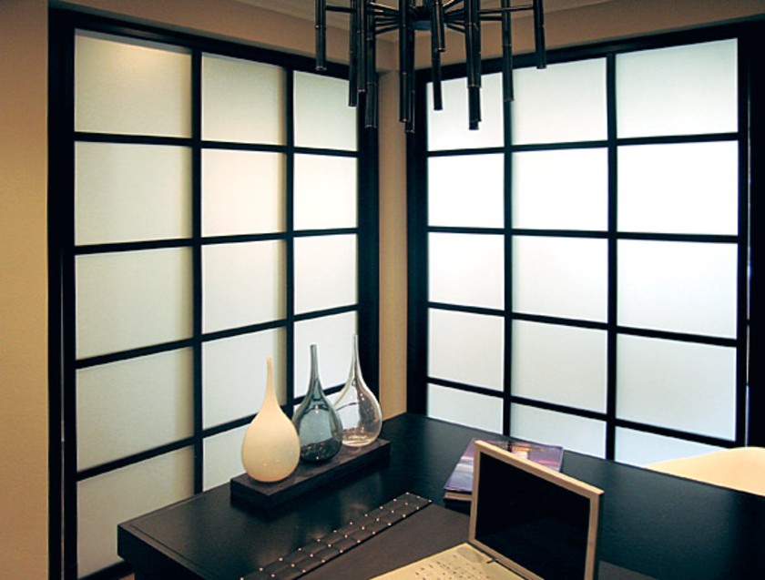 Угловая перегородка в японском стиле с матовым стеклом Сыктывкар