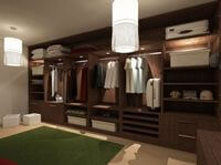 Классическая гардеробная комната из массива с подсветкой Сыктывкар